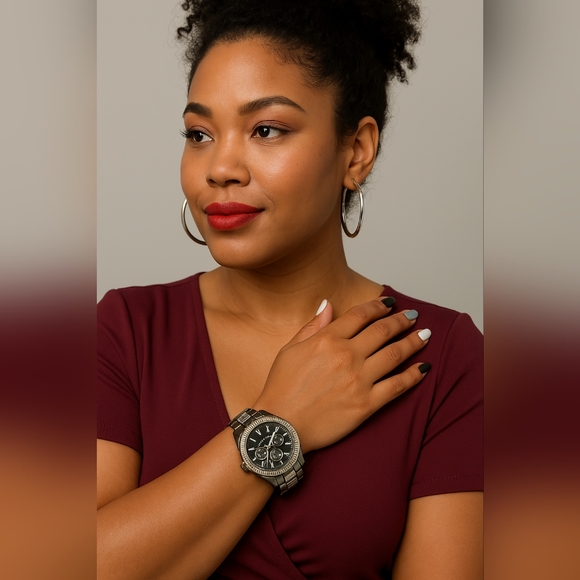 Michael Kors Everest Chronograph Watch - Picture 3 of 15